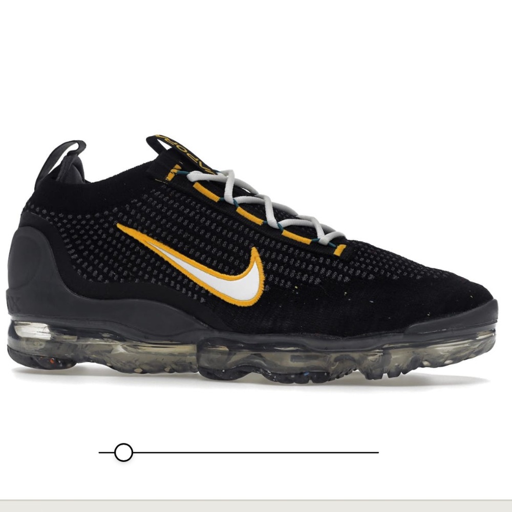 Nike Vapormax black university gold; size 9